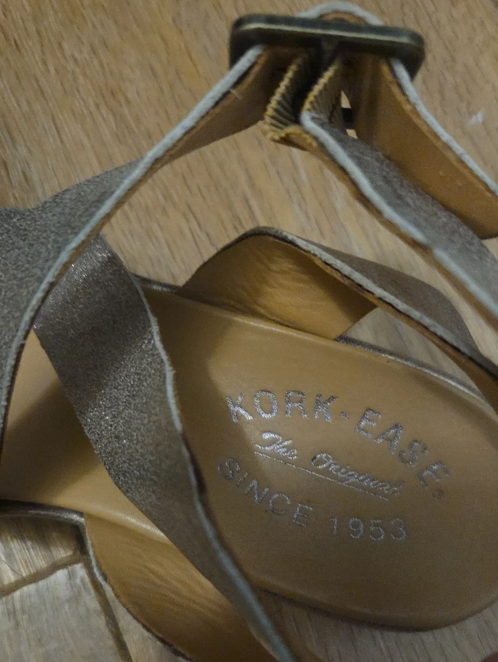 Kork-Ease Erigon Gold Leather Slingback Buckle Sandals 8 FLAW